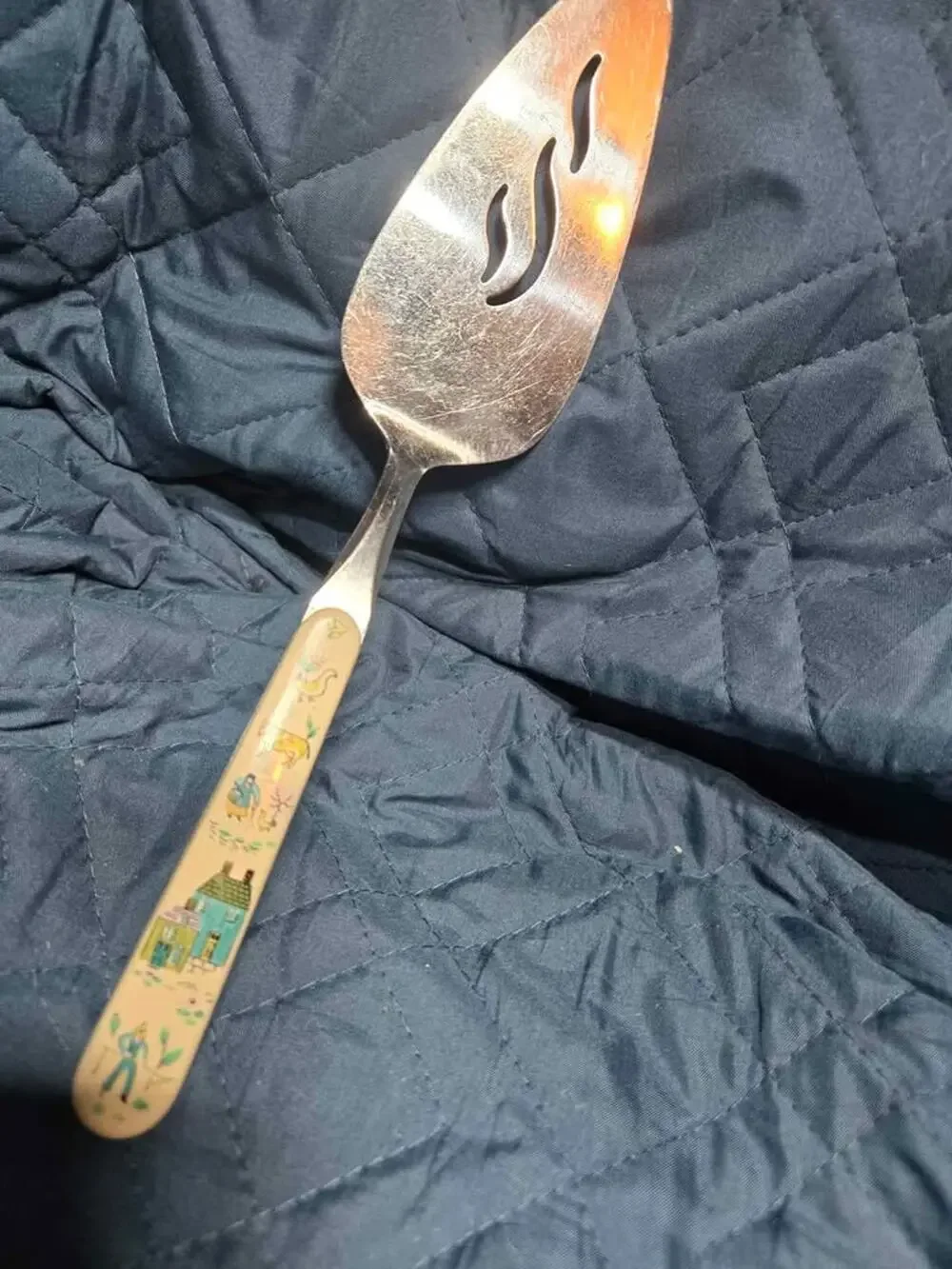 International Heartland Pie Cake Server